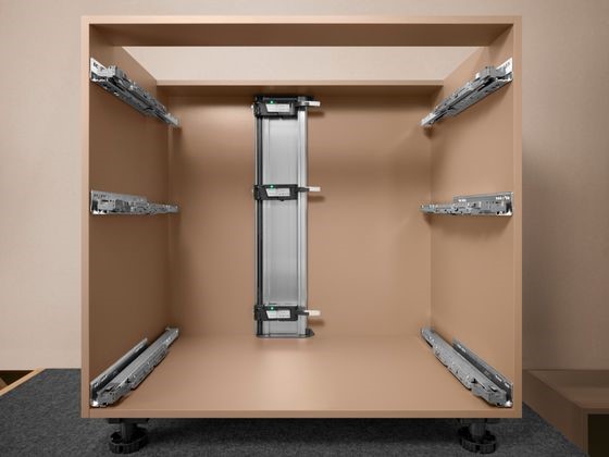 Bộ động cơ SERVO-DRIVE gọn nhẹ lắp đặt phía sau hệ thống ray hộp Blum