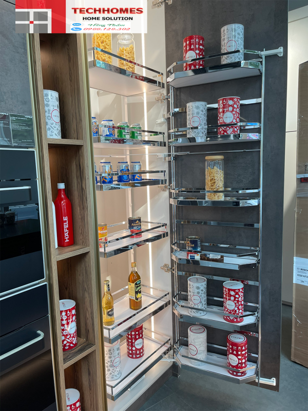 TANDEM PANTRY ARENA STYLE