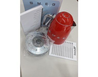 Ấm đun nước siêu tốc SMEG có tốt không?