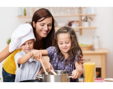 Cách thiết kế bếp thân thiện với trẻ em